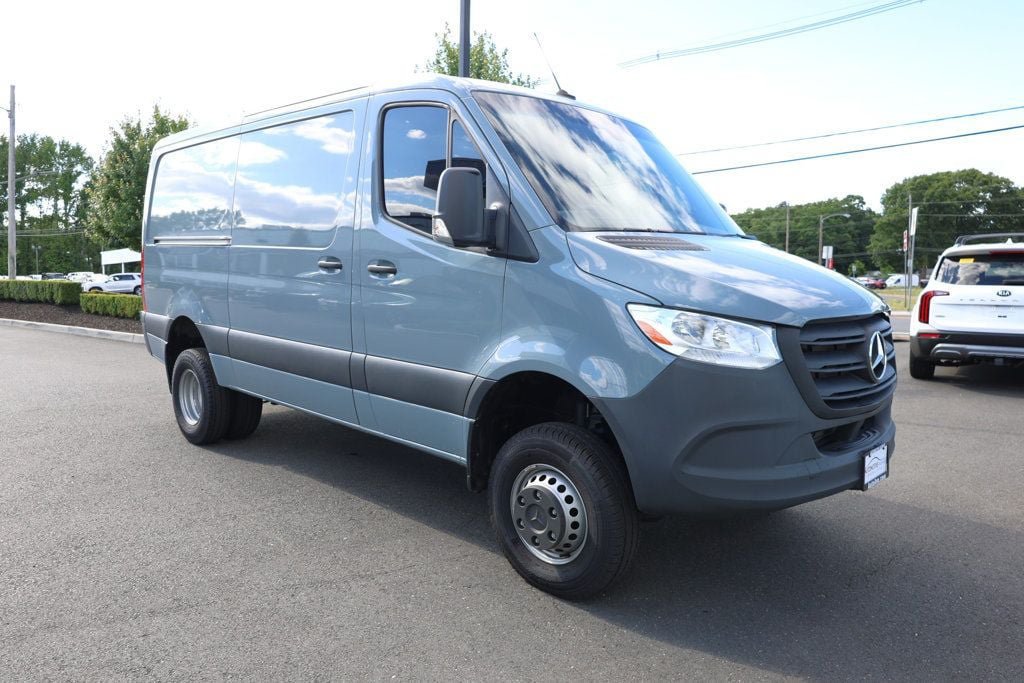 Used 2024 Mercedes-Benz Sprinter 3500 image 7