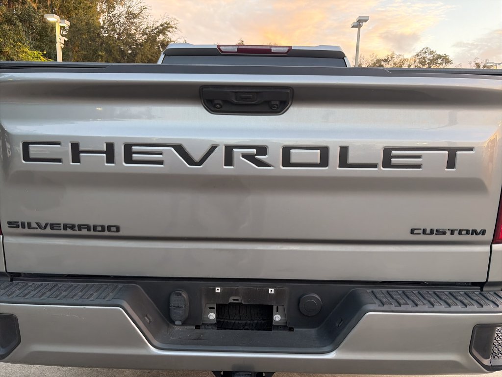 Used 2024 Chevrolet Silverado 1500 Custom w/ Turbomax Blackout Package RWD image 33