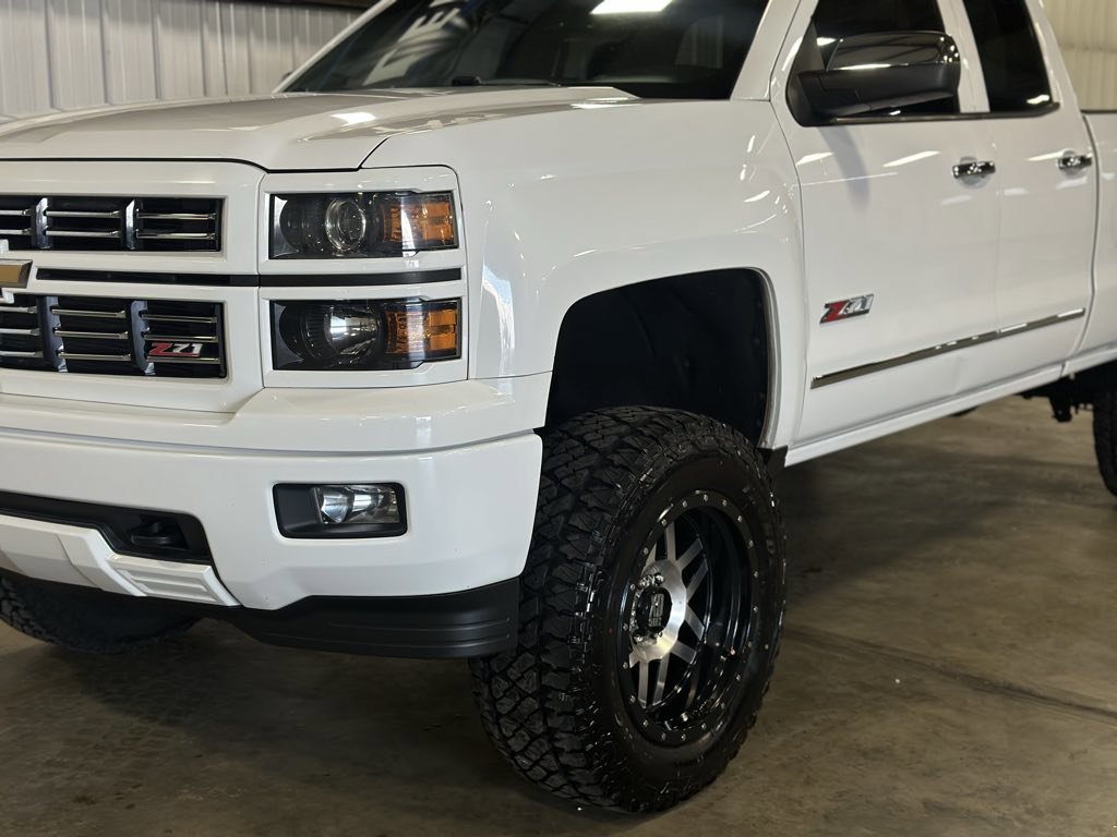 Used 2015 Chevrolet Silverado 1500 LT w/ Custom Sport Edition image 20