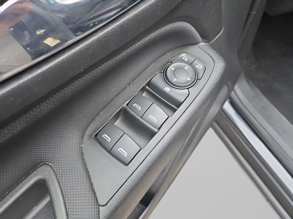 Used 2023 Chevrolet Equinox RS AWD/4WD image 28