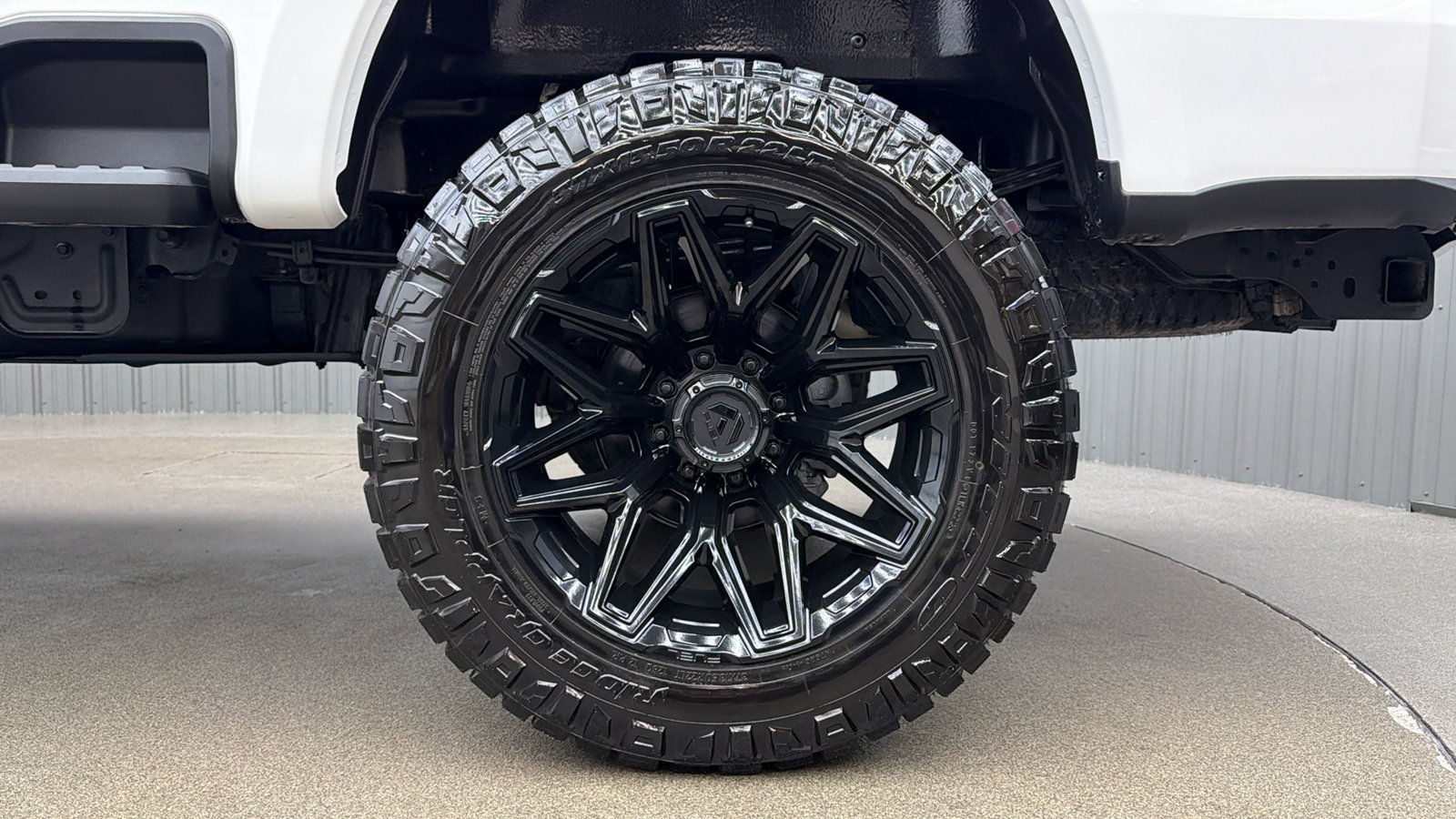 Used 2026 Ford F250 Platinum AWD/4WD image 12