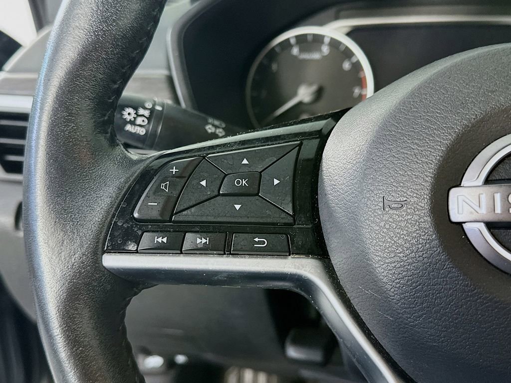 Used 2023 Nissan Altima 2.5 SL FWD image 25