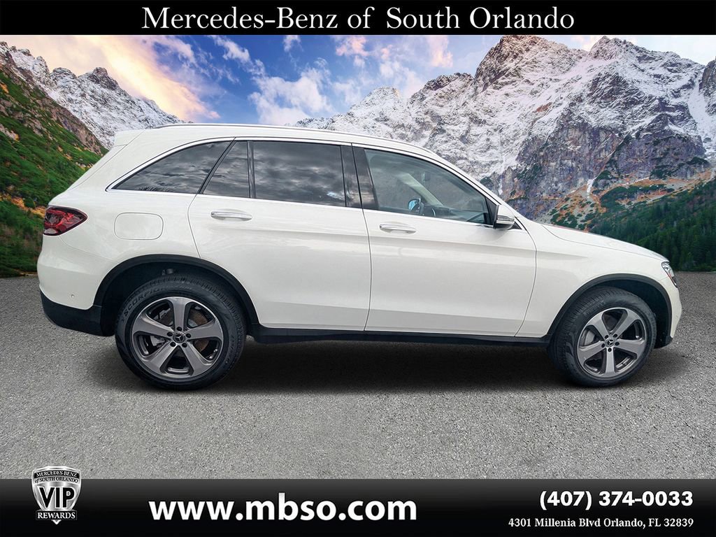 Certified 2022 Mercedes-Benz GLC 300 4MATIC w/ Premium Package Lite image 16