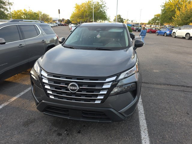 Certified 2025 Nissan Rogue S AWD/4WD image 3