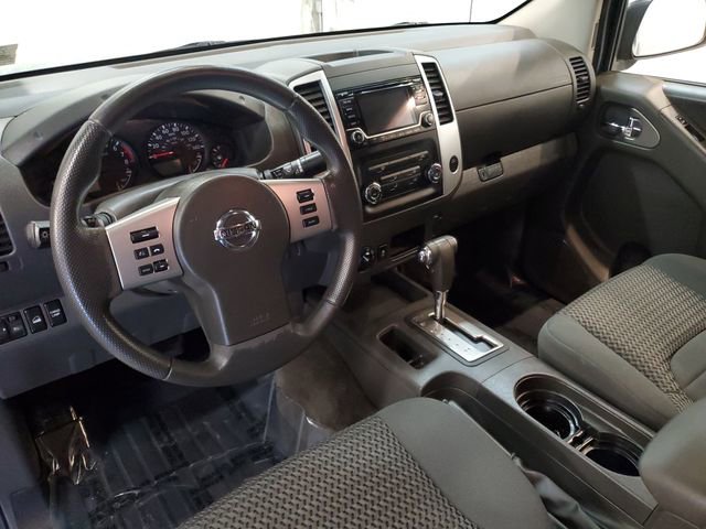 Used 2016 Nissan Frontier SV AWD/4WD image 14