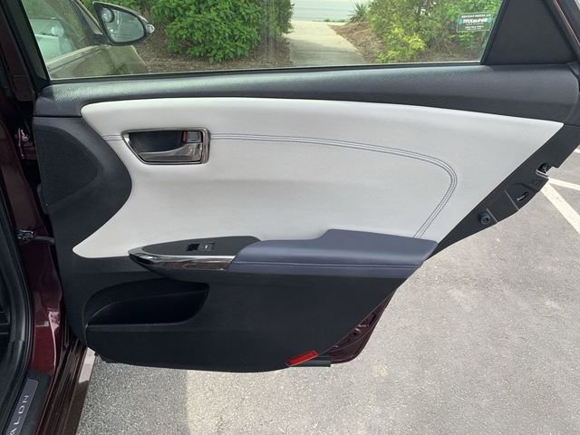 Used 2014 Toyota Avalon Limited FWD image 11