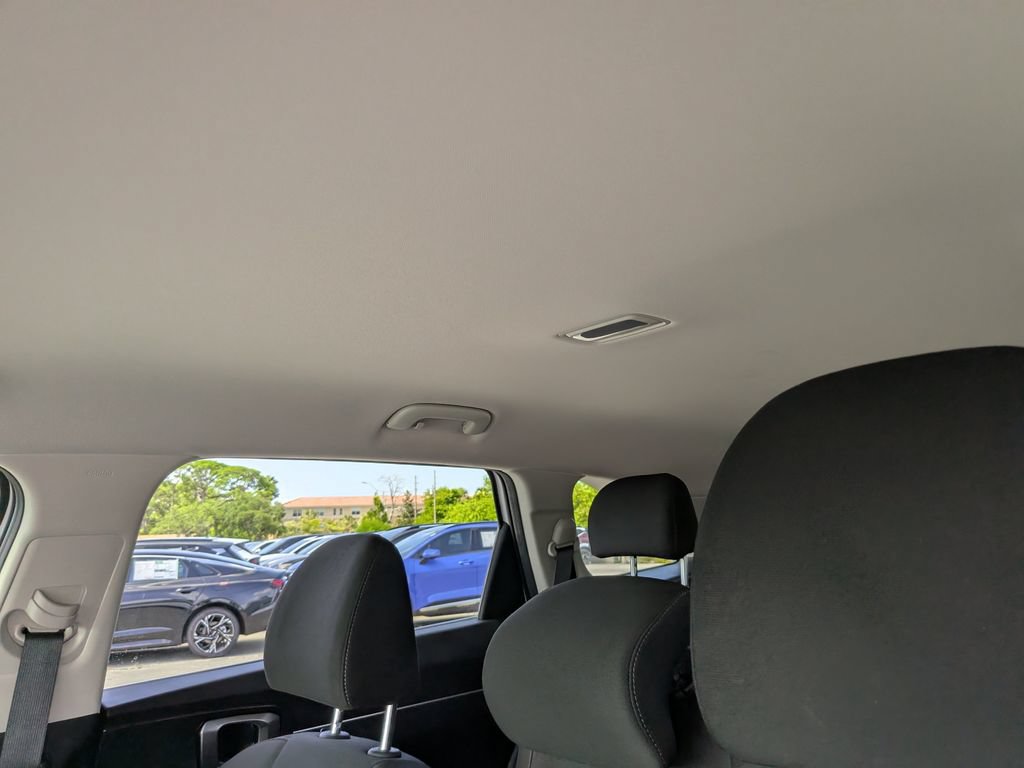 Certified 2025 Kia Sorento LX FWD image 22