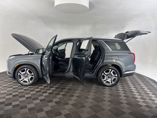 Used 2025 Hyundai Palisade Limited AWD/4WD image 18