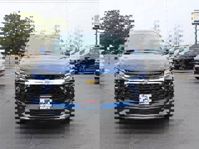 Used 2023 Chevrolet Blazer LT w/ Convenience Package image 2