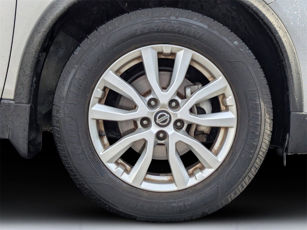 Used 2018 Nissan Rogue SV w/ Premium Package image 10