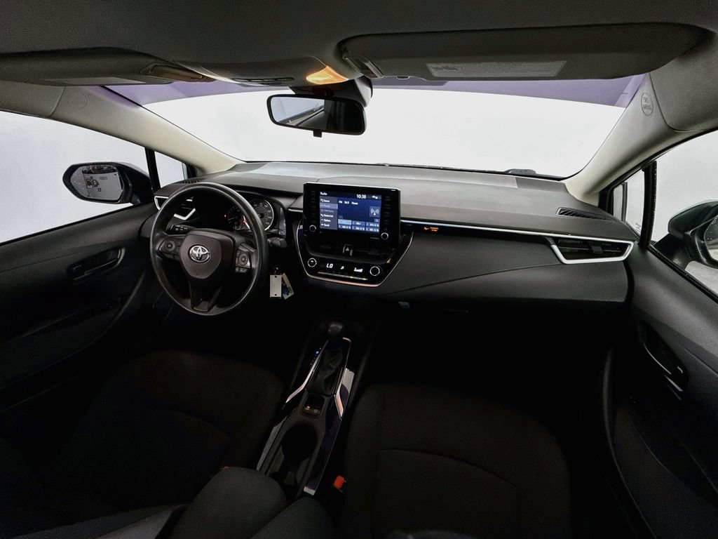 Used 2022 Toyota Corolla LE FWD image 22