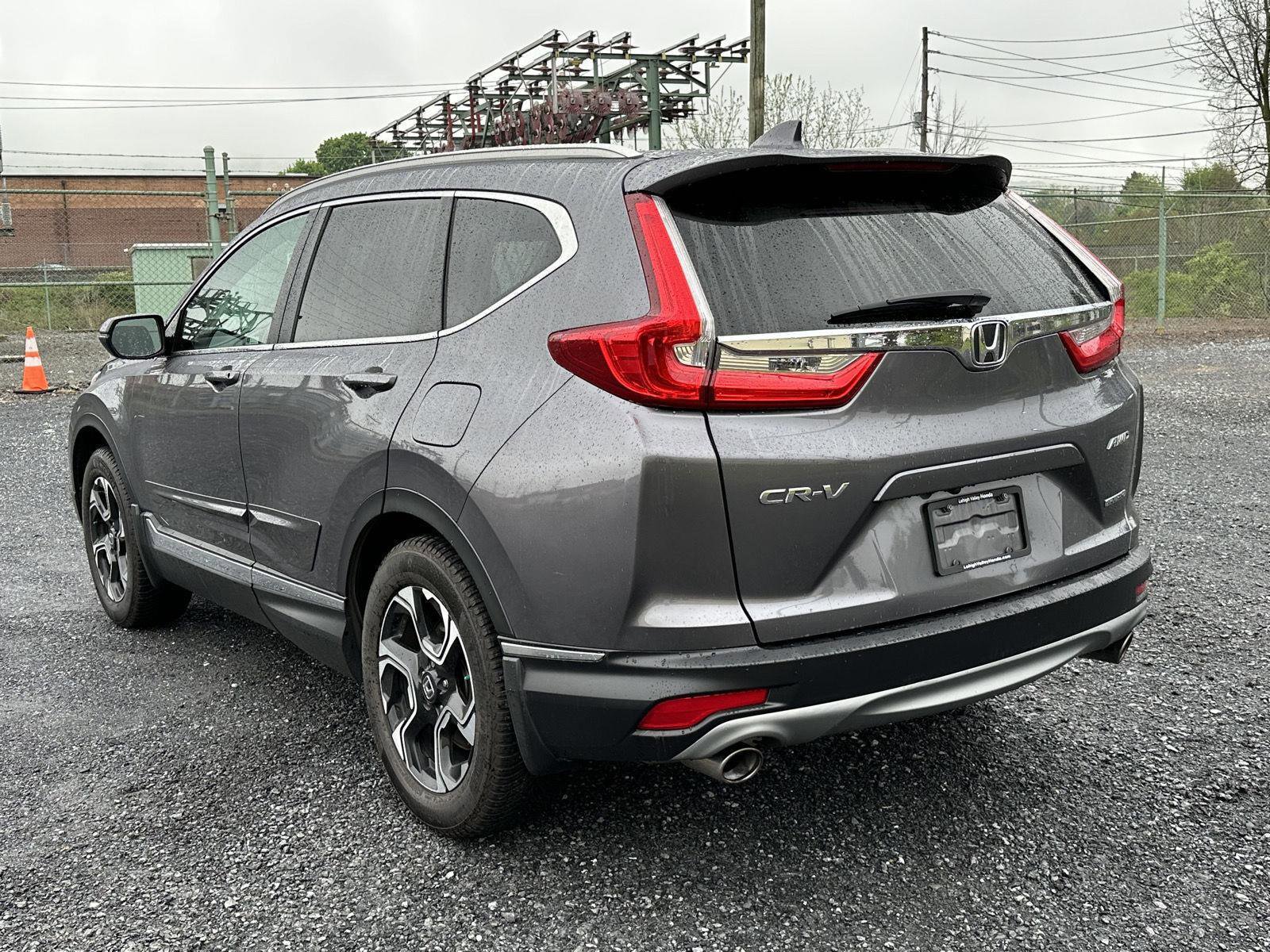 Used 2018 Honda CR-V Touring image 6