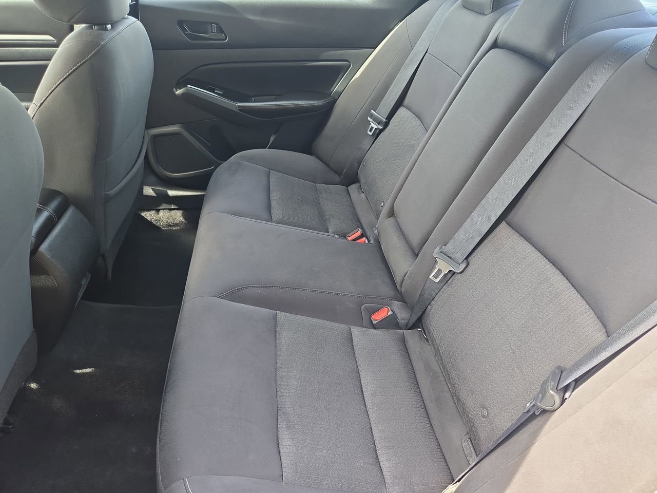 Used 2023 Nissan Altima 2.5 SV FWD image 18