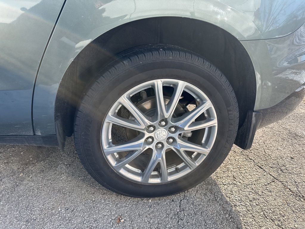 Used 2022 Buick Enclave Premium w/ Surround and Sites Package image 15