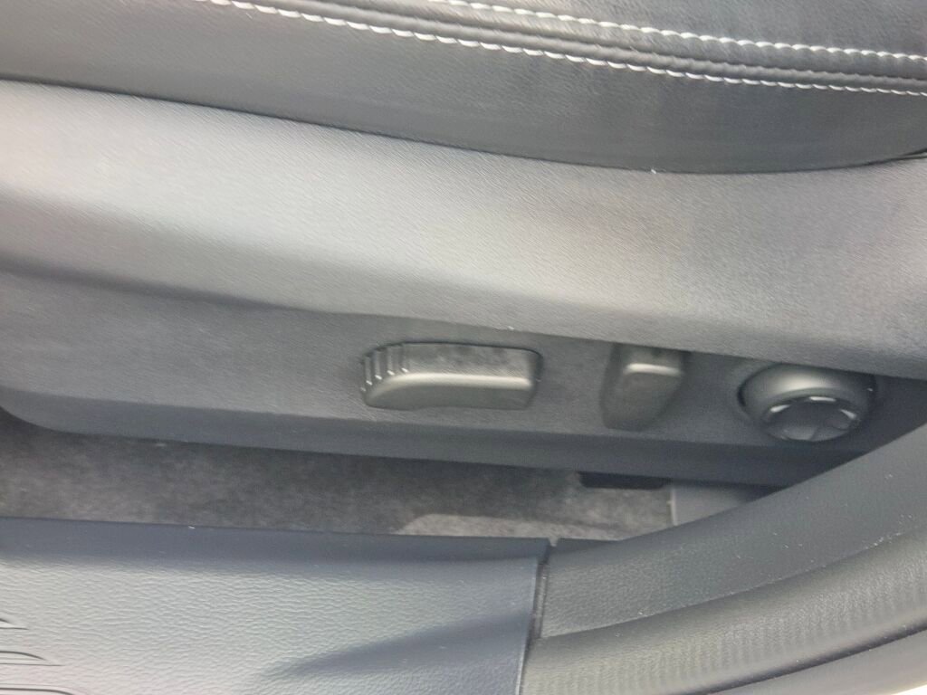 Certified 2023 Subaru Legacy Limited image 22