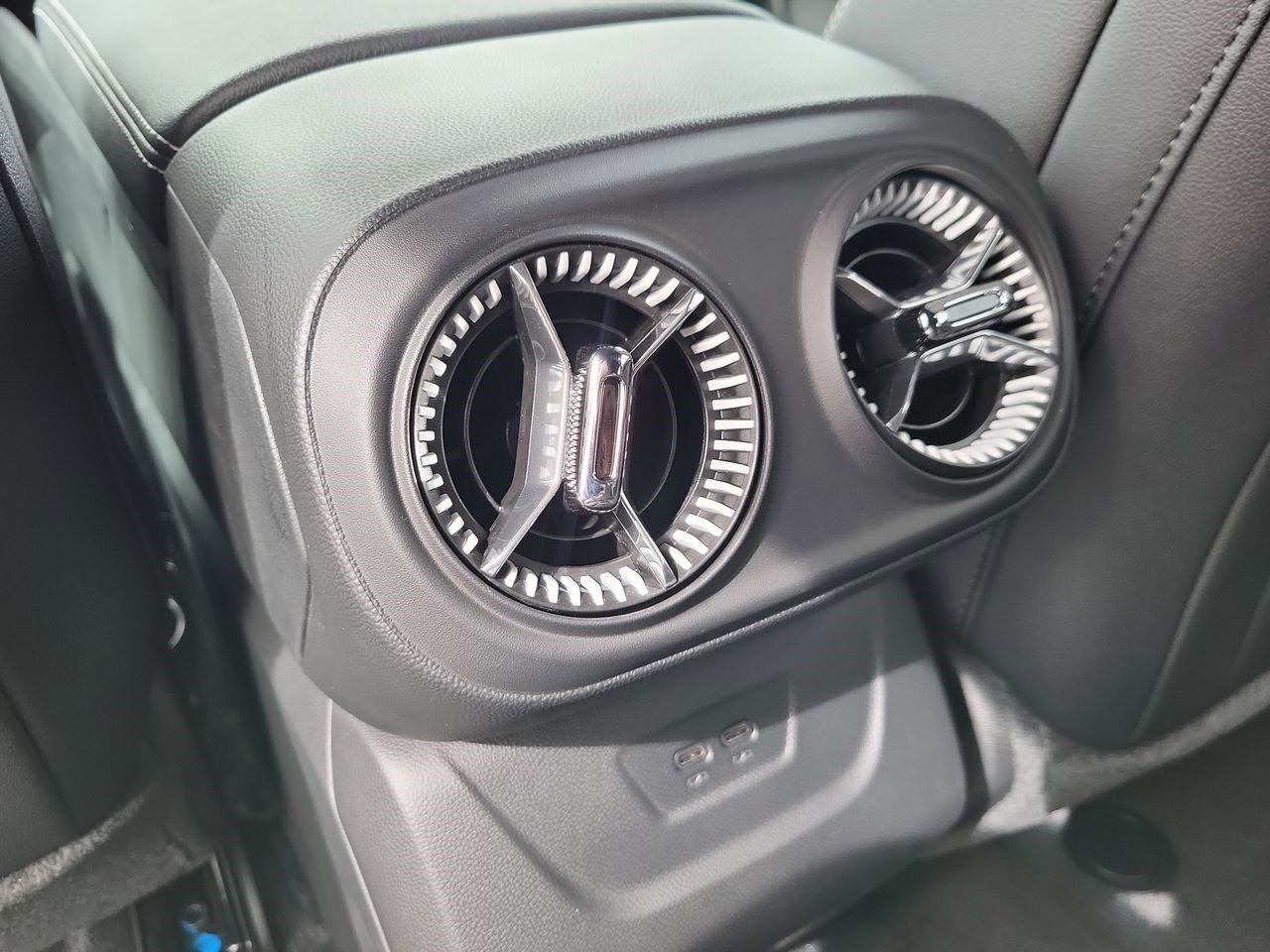 Used 2026 Chevrolet Blazer EV LT w/ LPO, Blackout Package image 25