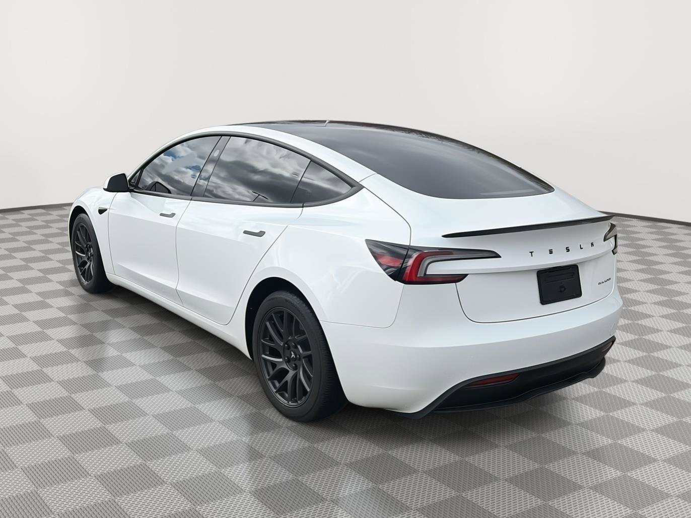 Used 2025 Tesla Model 3 Long Range image 6