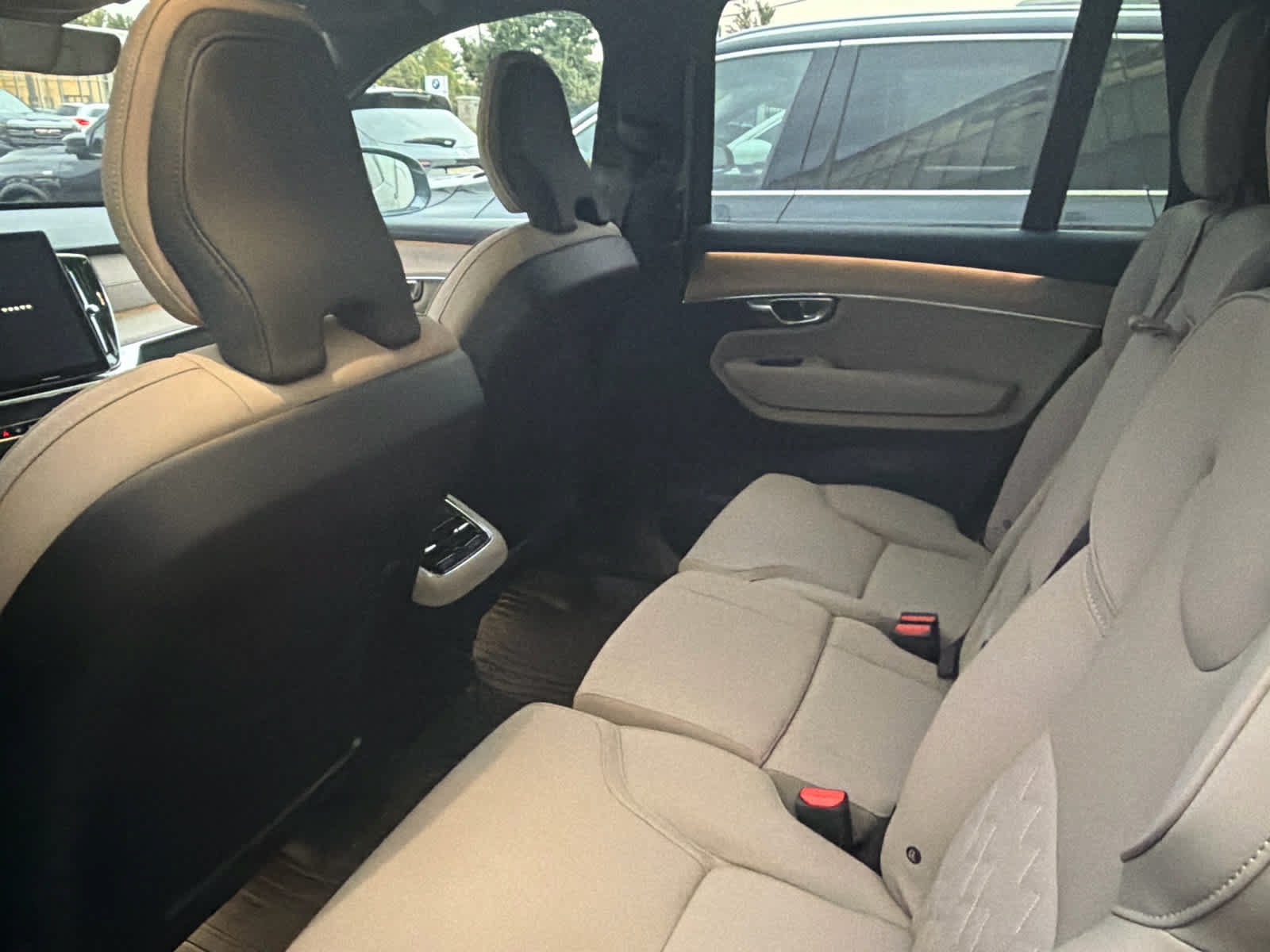 Used 2026 Volvo XC90 B6 Plus w/ Protection Package Premier AWD/4WD image 12