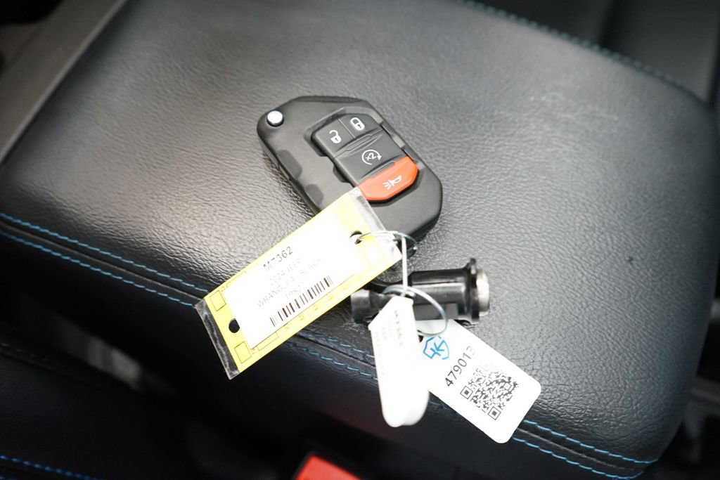 Used 2024 Jeep Wrangler High Altitude AWD/4WD image 69
