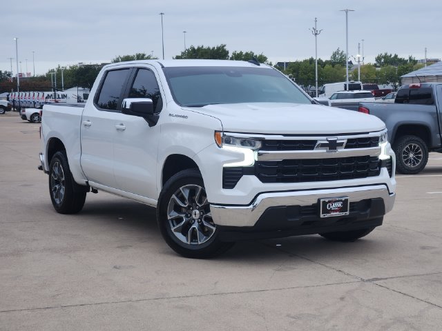 Used 2023 Chevrolet Silverado 1500 LT RWD image 2