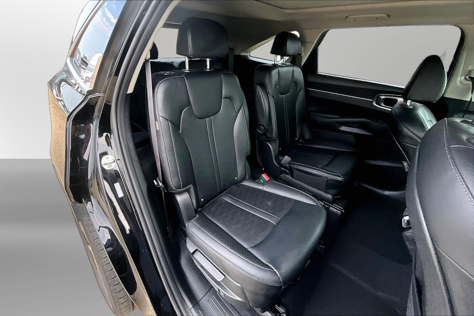 Used 2025 Kia Sorento EX w/ EX Panoramic Sunroof Package AWD/4WD image 17