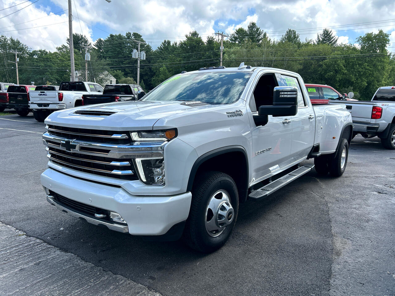 Used 2023 Chevrolet Silverado 3500 High Country image 4