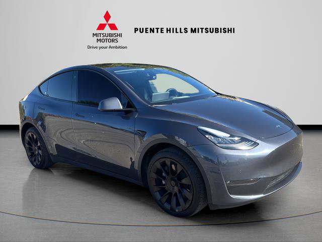 Used 2022 Tesla Model Y Long Range image 3