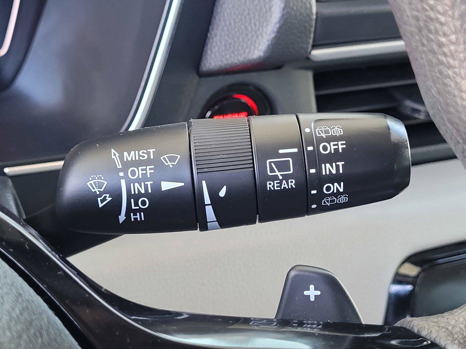 Used 2023 Honda Pilot LX image 32