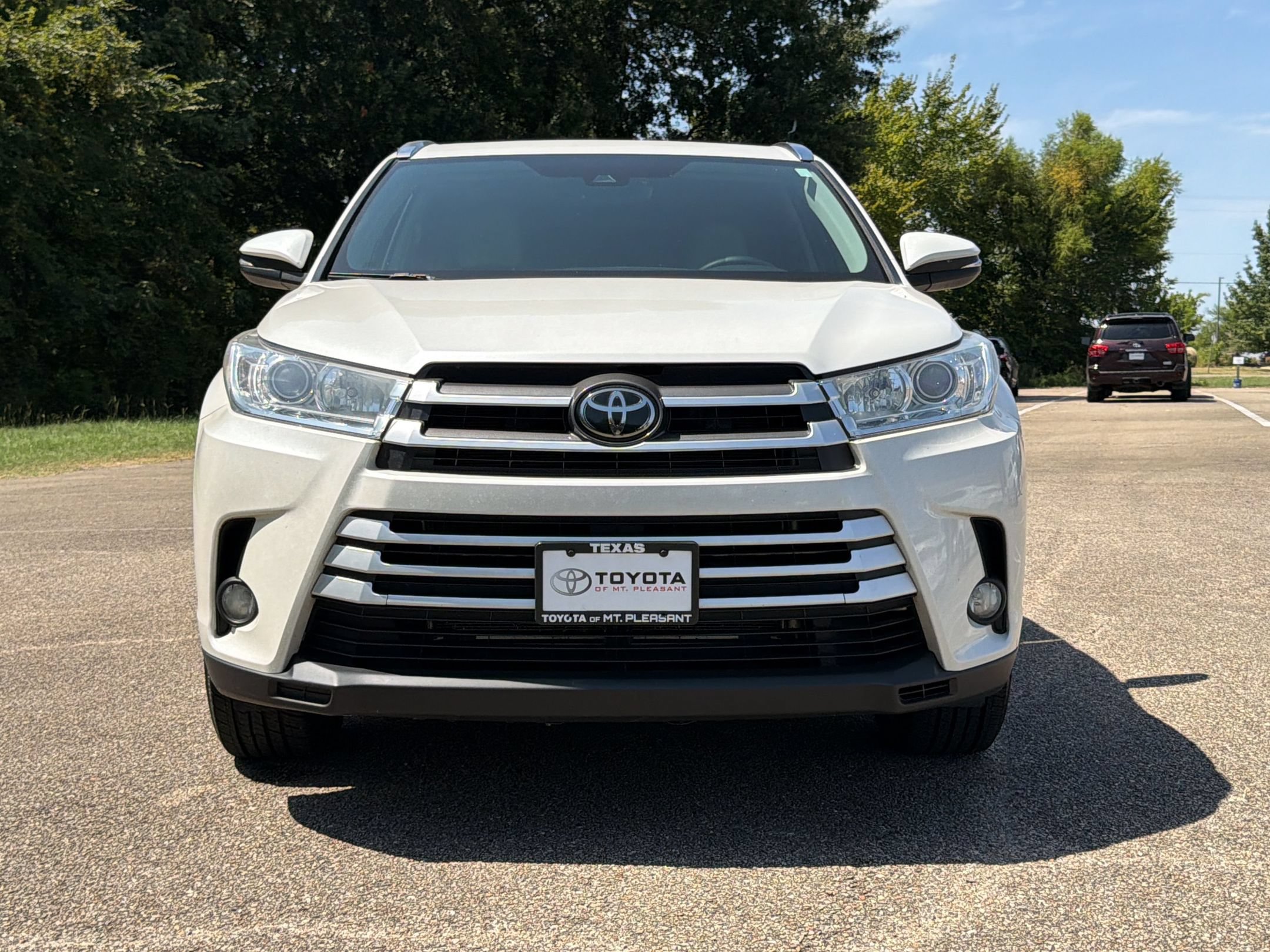 Used 2019 Toyota Highlander XLE FWD image 6
