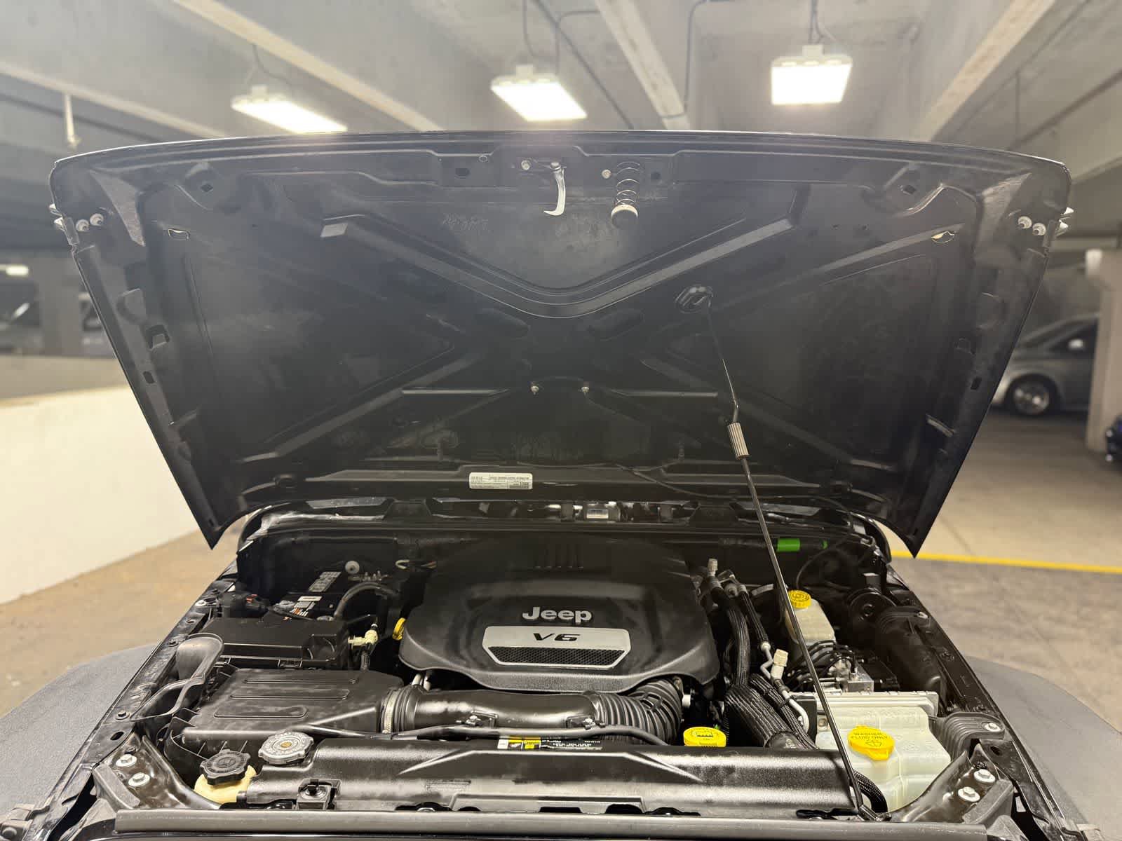 Used 2018 Jeep Wrangler Unlimited Sport S AWD/4WD image 26