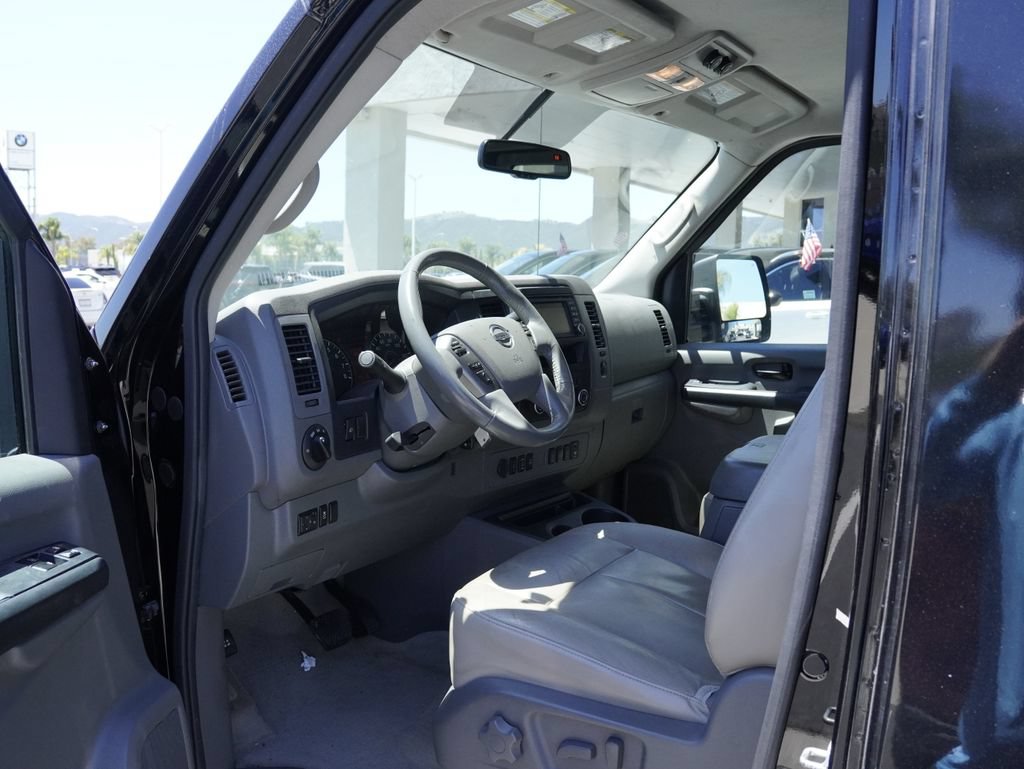 Used 2020 Nissan NV 3500 SL RWD image 19