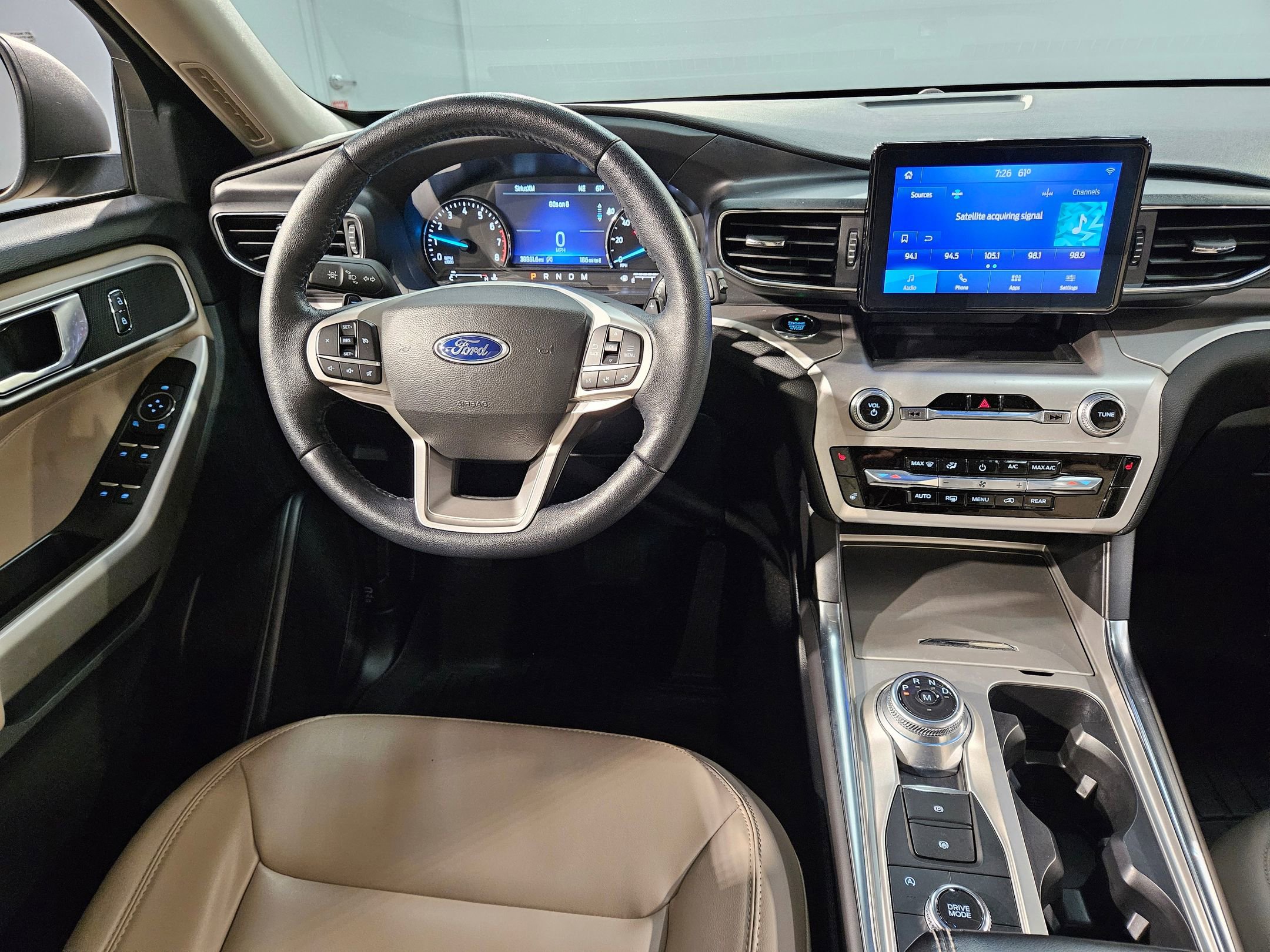 Used 2021 Ford Explorer XLT w/ Equipment Group 202A AWD/4WD image 9