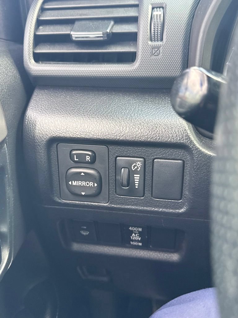 Used 2016 Toyota 4Runner SR5 AWD/4WD image 17