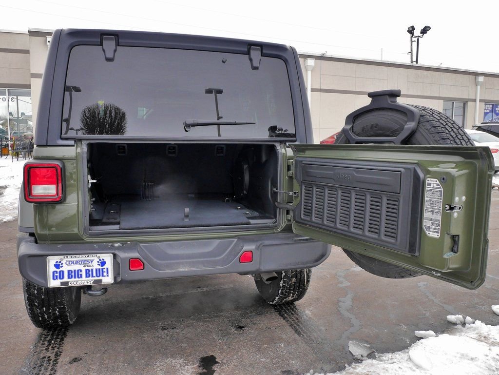 Used 2021 Jeep Wrangler Unlimited Sahara w/ Uconnect 4C Nav & Sound Group image 15