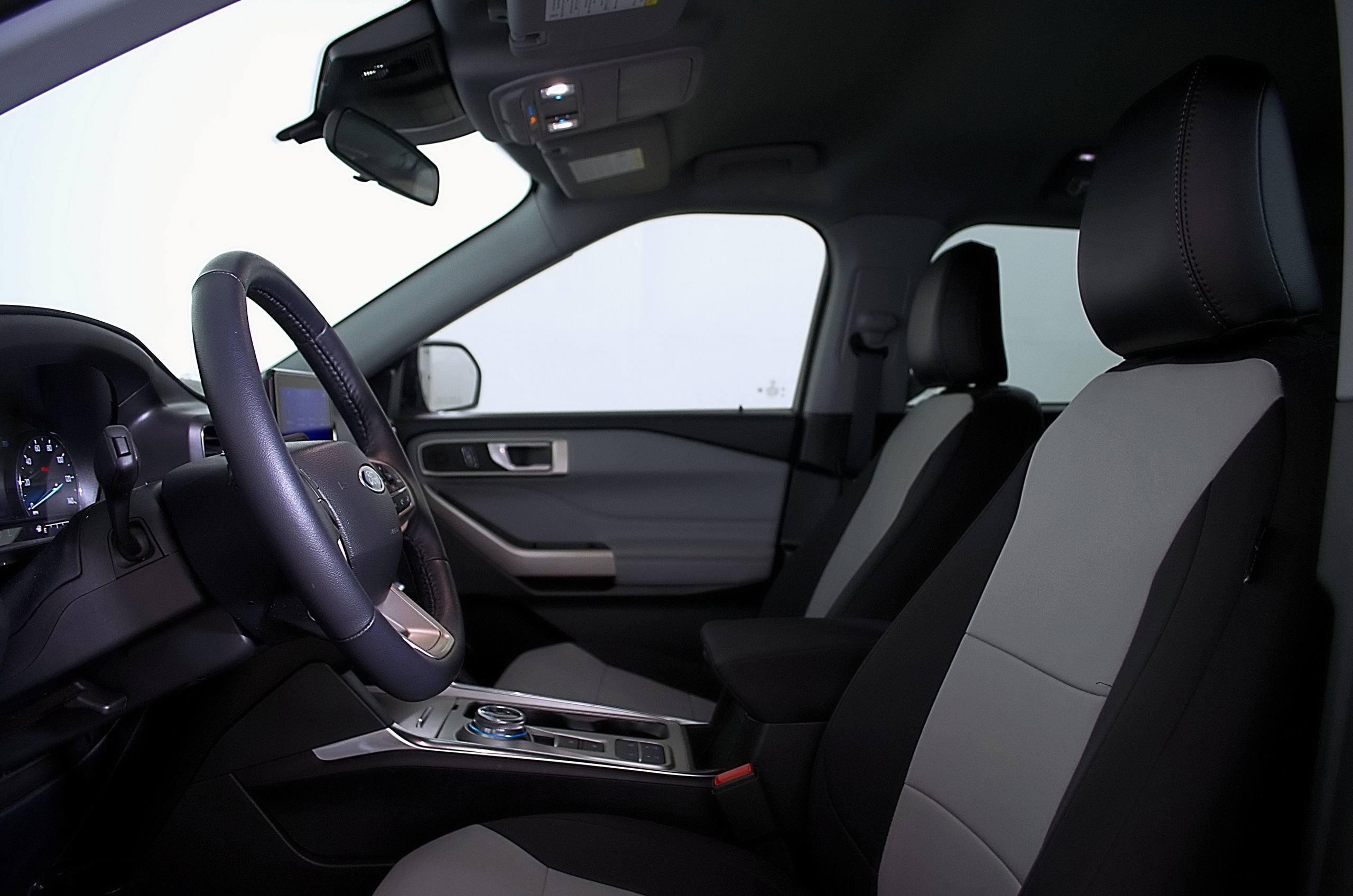 Used 2023 Ford Explorer XLT w/ Equipment Group 202A image 13