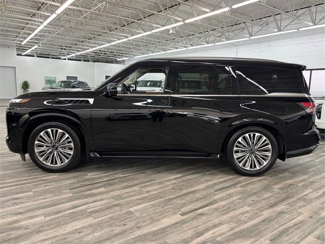New 2026 INFINITI QX80 Luxe w/ Cargo Package image 4