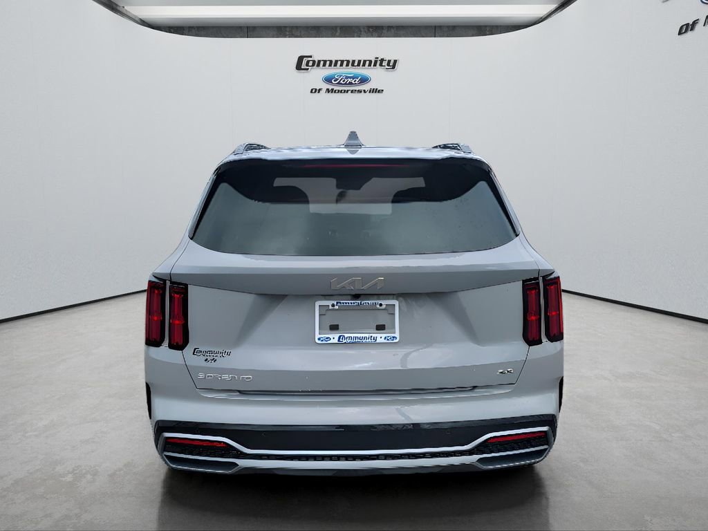Used 2023 Kia Sorento SX AWD/4WD image 10