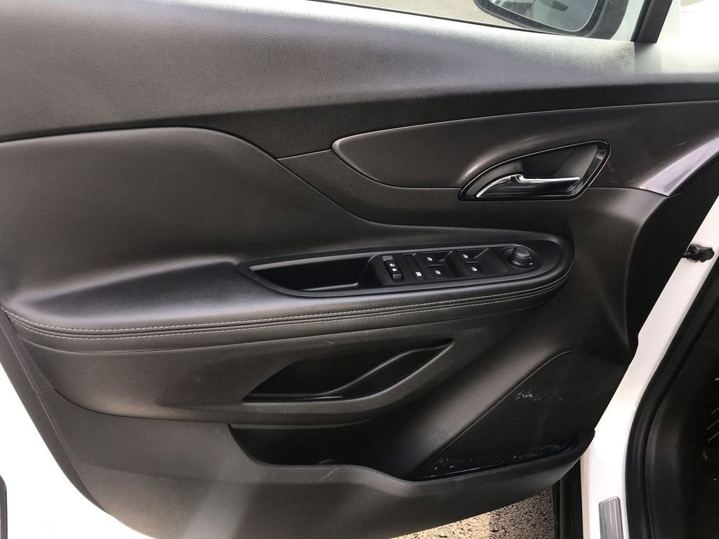 Used 2019 Buick Encore Preferred w/ Safety Package image 13