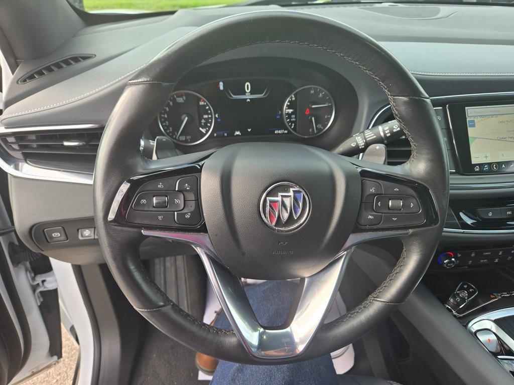 Used 2024 Buick Enclave Premium image 11