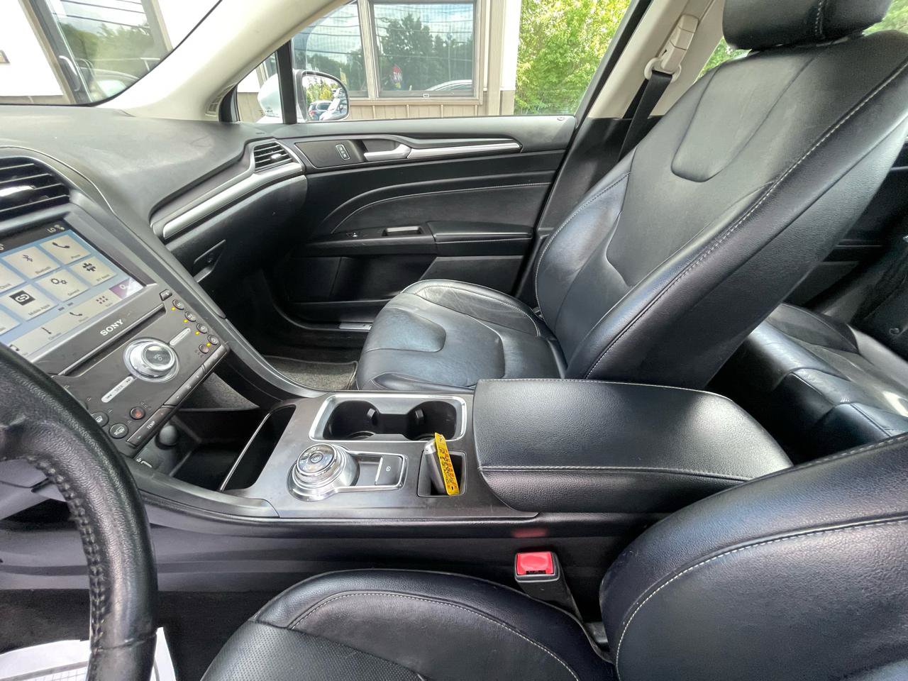 Used 2018 Ford Fusion Titanium AWD/4WD image 15