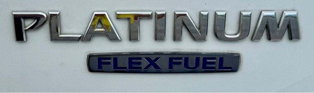 Used 2014 Nissan Armada Platinum w/ 2nd Row Captain Seat Package image 9