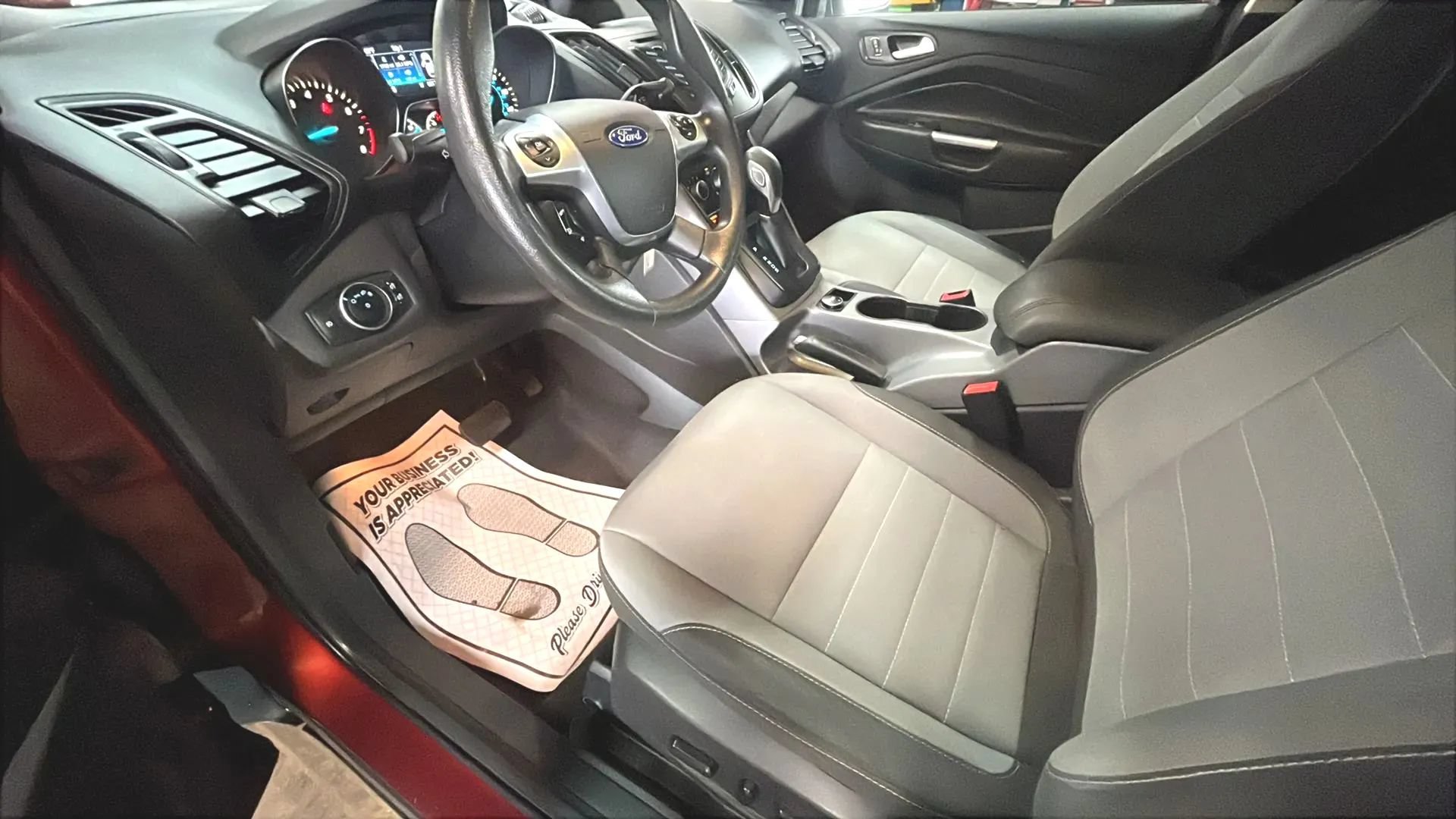 Used 2016 Ford Escape SE AWD/4WD image 2