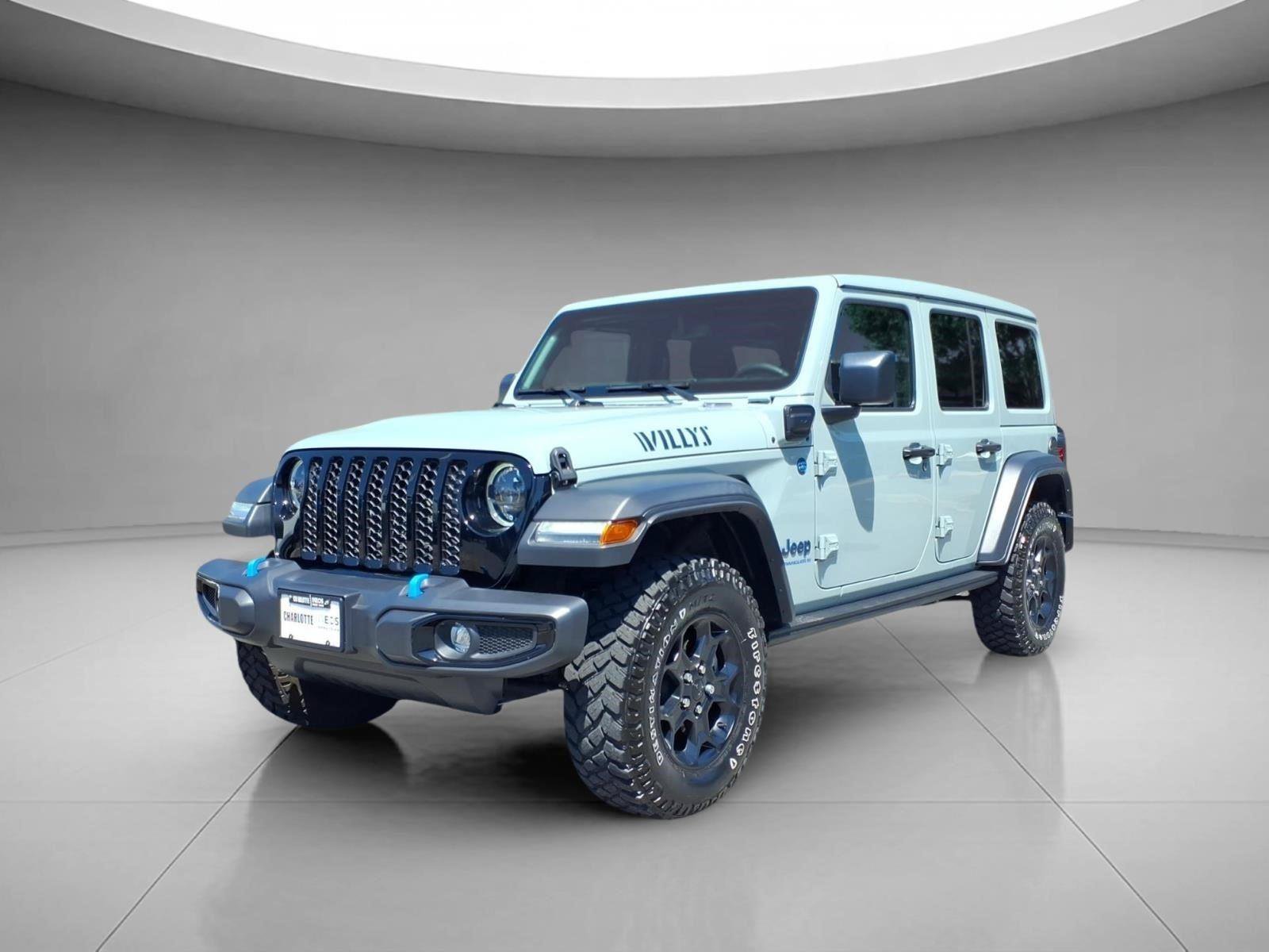 Used 2023 Jeep Wrangler Unlimited w/ Sun & Screen Package AWD/4WD image 1