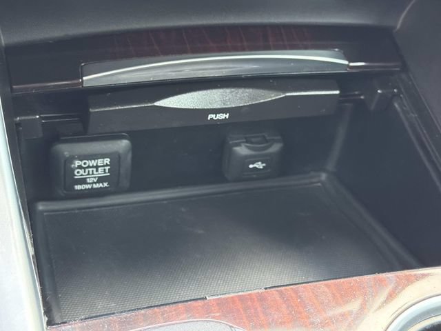 Used 2017 Acura TLX w/ Technology Package FWD image 27