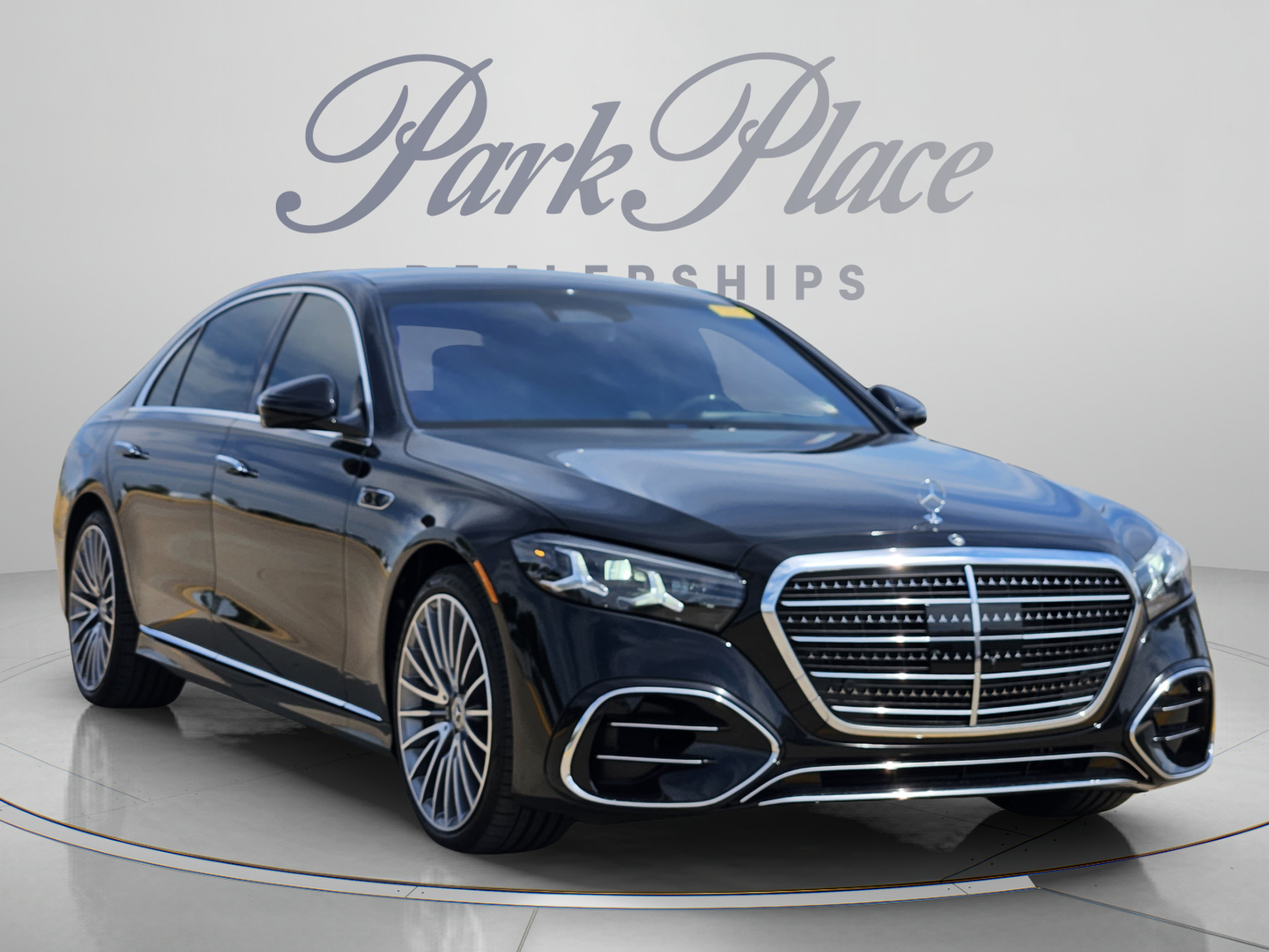 Certified 2027 Mercedes-Benz S 580 4MATIC Sedan image 4