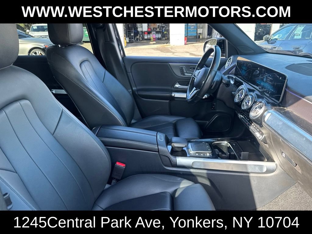 Used 2021 Mercedes-Benz GLB 250 4MATIC w/ Premium Package image 14