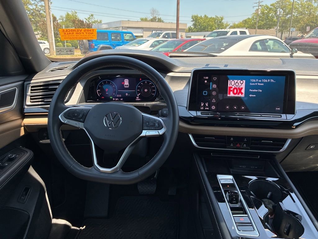 Used 2024 Volkswagen Atlas Cross Sport SE AWD/4WD image 21