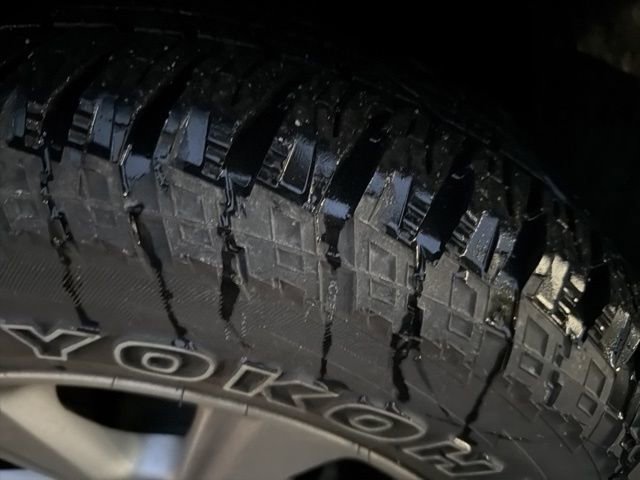 Used 2011 Toyota Highlander 4WD image 6