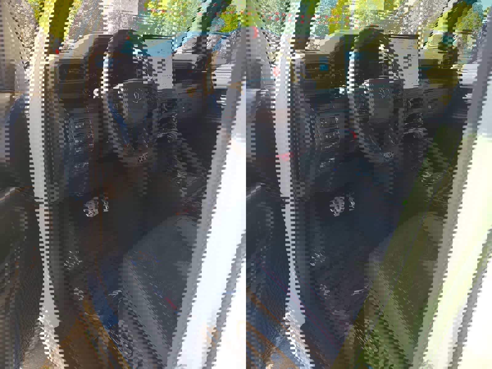 Used 2025 Toyota Tacoma Limited image 10