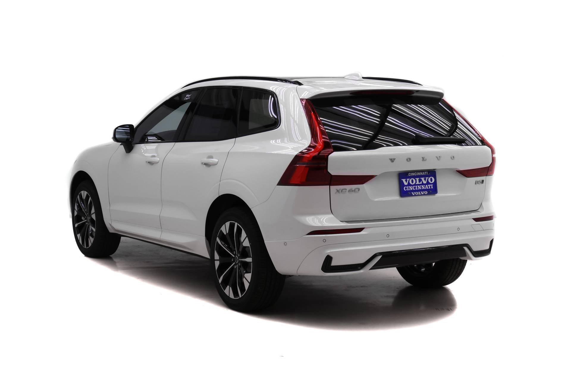 New 2026 Volvo XC60 B5 Plus w/ Protection Package Premier image 5